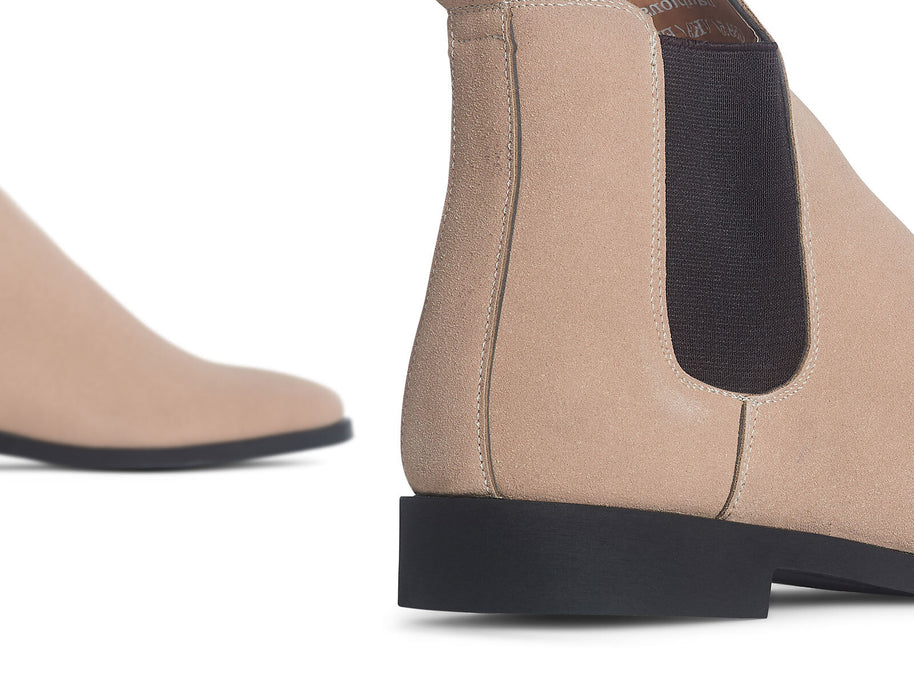 إصدار محدود من هامبتونز (تعزيز 2.8 بوصة)